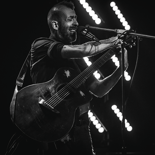 Jon Gomm